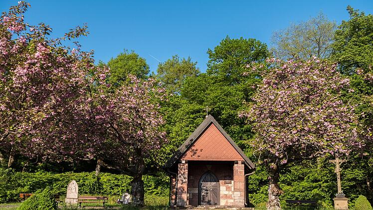 Die Heimkehrerkapelle von Stangenroth wird gerne von den Gläubigen aufgesucht.