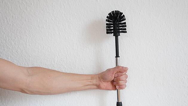 Reinigen der Toilette