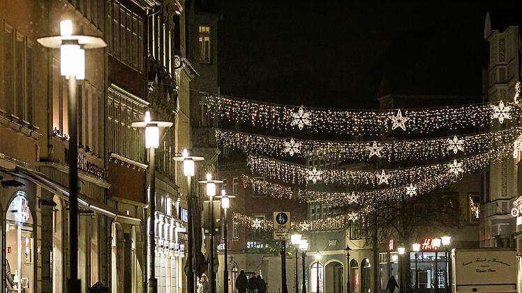 Stimmungsvolle Adventsbeleuchtung in Coburg: SpitalgasseFoto: Jochen Berger