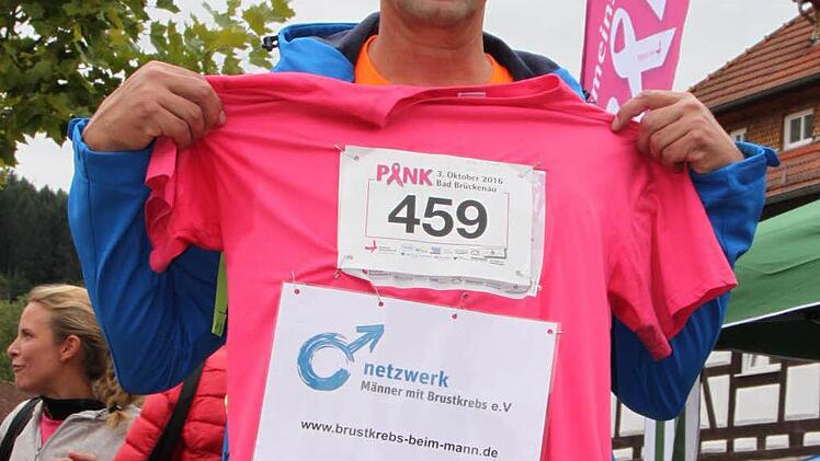 Michael Kirchner vom Netzwerk "Männer mit Brustkrebs" lief mit. Foto: Ulrike Müller