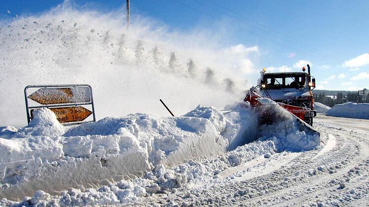 Um den Standort eines Räumfahrzeuges gibt es Diskussionen. Foto: Archiv