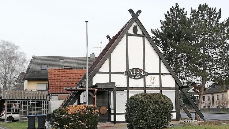Früher Dienstort für Bankangestellte, heute kocht hier ein Caterer-Ehepaar für Kinder: das Raibagebäude in Dormitz.