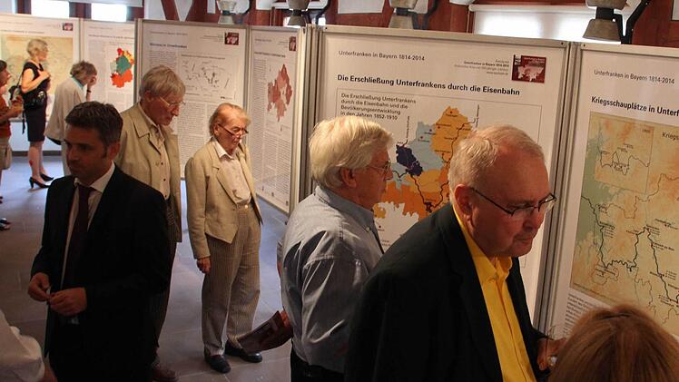 Bis zum 3. August ist die Wanderausstellung im Alten Rathaus zu sehen. Fotos: Carmen Schmitt