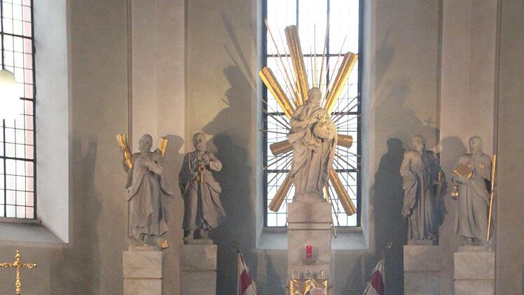 Karl Ebner  wurde am 24. Juni 1978 zum Priester geweiht. Anlässlich seines 40. Priesterjubiläums wurde ein Festgottesdienst in der Stadtpfarrkirche Bad Brückenau gefeiert. Foto: Ulrike Müller