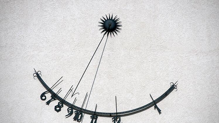Sonnenuhr