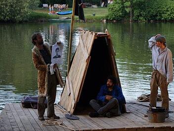 "Huck & Jim - bis ans Ende des Flusses" auf der Regnitz Foto: Heidi Lehnert