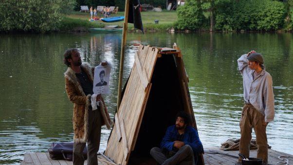 "Huck & Jim - bis ans Ende des Flusses" auf der Regnitz Foto: Heidi Lehnert