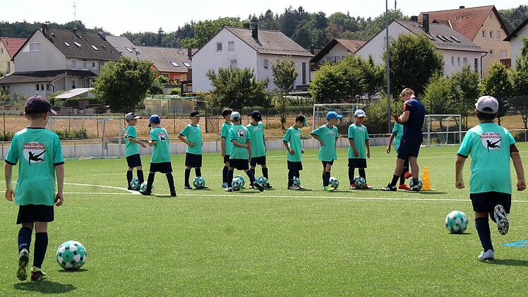 Die Kinder waren mit großer Begeisterung in Theorie und Praxis bei der Sache.   Foto: Richard Sänger