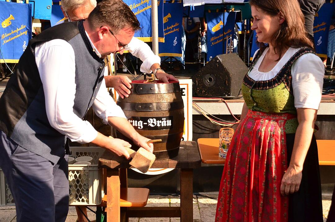 Auf dem Marktplatz Ebermannstadt wird gefeiert!