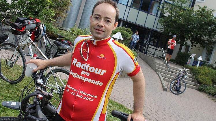 Jens Rikus aus Frankfurt am Main lebt seit acht Jahren mit einem Spenderherz.  Fotos: Martin Kreklau