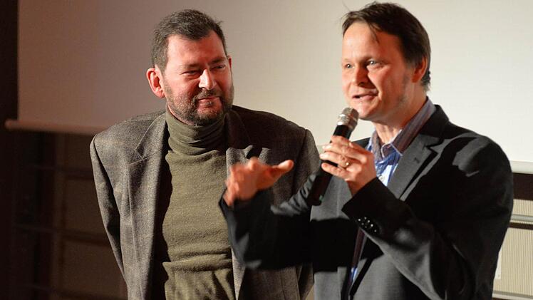 Essig mit Schriftsteller Oleg Jurjew