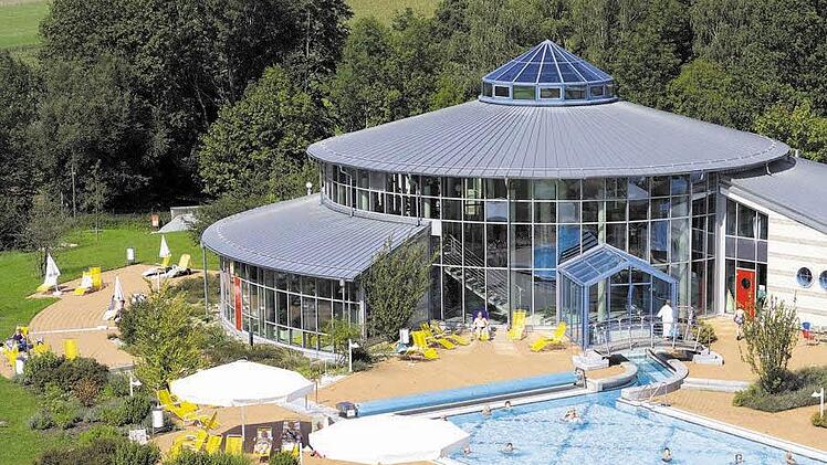 Zukunft gesichert: Die Therme Natur in Bad Rodach wird künftig von Stadt und Landkreis Coburg finanziell mit getragen. Foto: CT-Archiv