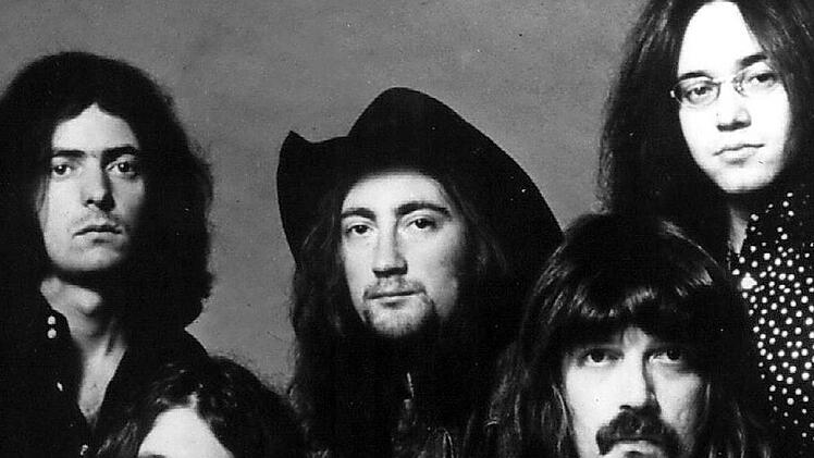 Deep Purple in frühen Jahren: von Ian Paice (oben rechts) bekam Göhlich die beiden Drumsticks mit Unterschrift geschenkt.