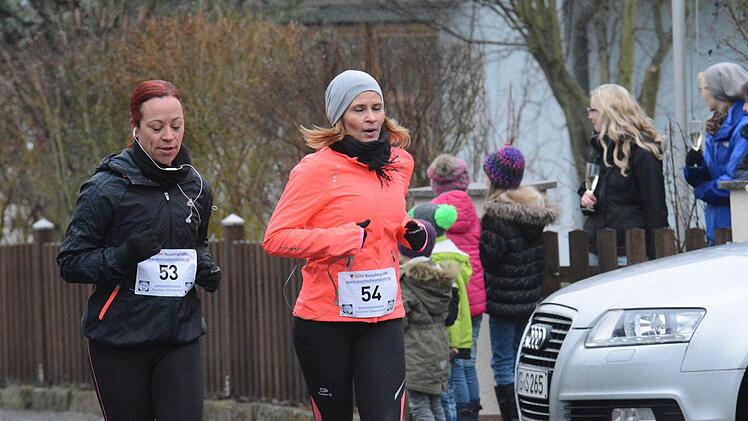 Schnappschüsse vom Fuschter Silvesterlauf.