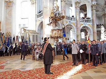 Ehrenkompanie vor dem Altar in der Basilika Vierzehnheiligen  Foto: A. Welz