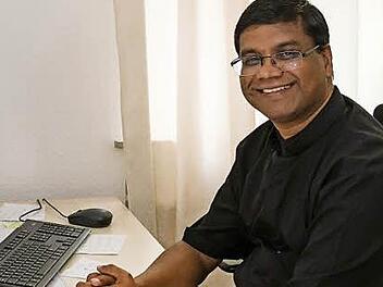 Nach seinem Aufenthalt in Deutschland kehrt Pater Raja wieder nach Indien zurück. Foto: Björn Hein