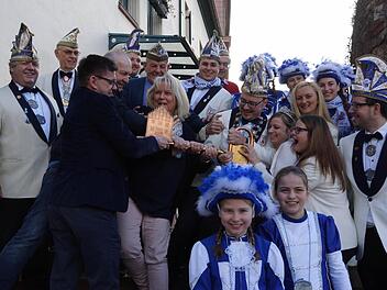 Stadtvertreter kämpfen um den Rathausschlüssel. Foto: Arkadius Guzy