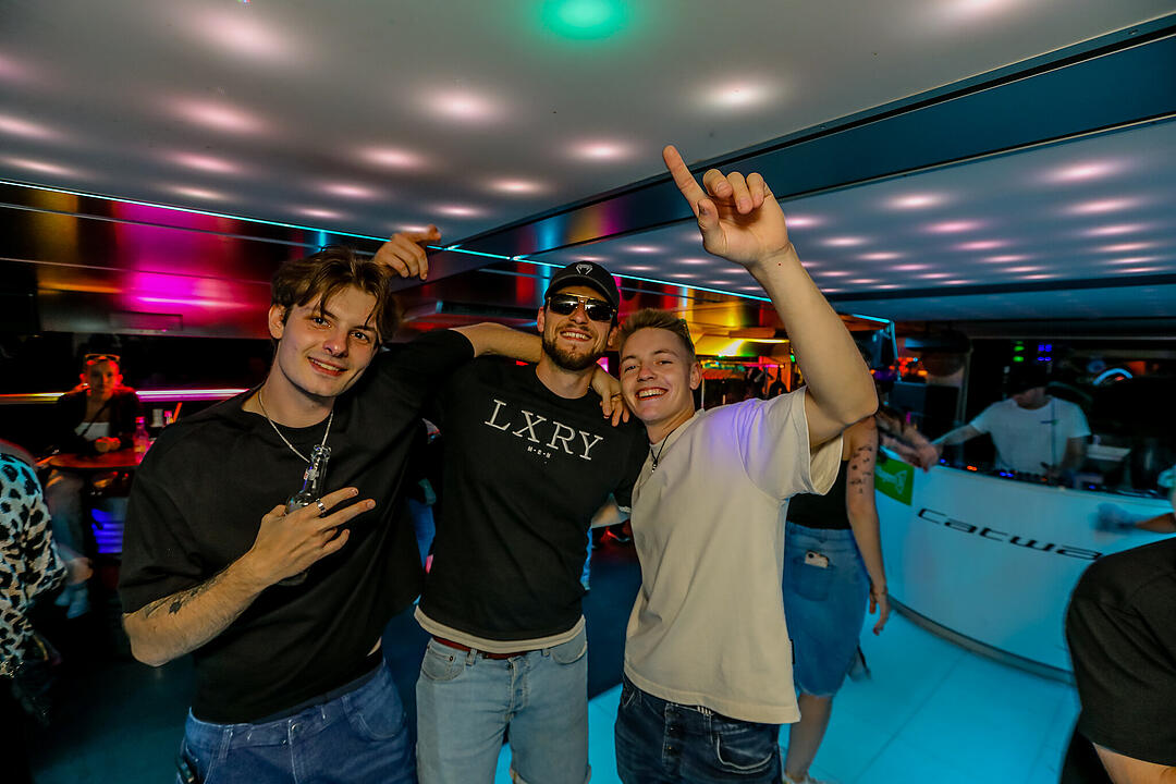 Auf drei Decks wurde richtig gefeiert!