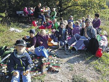 Brotzeit schmeckte bei der Rast
