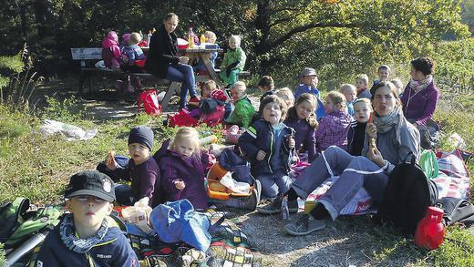 Brotzeit schmeckte bei der Rast