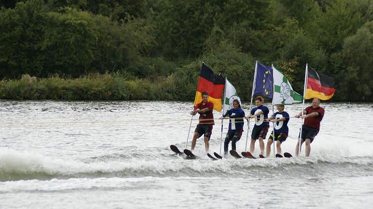 Einer der Höhepunkte im Rahmenprogramm war die Wasserski-Show in Eltmann. Alle Fotos von unserer Mitarbeiterin Sabine Weinbeer