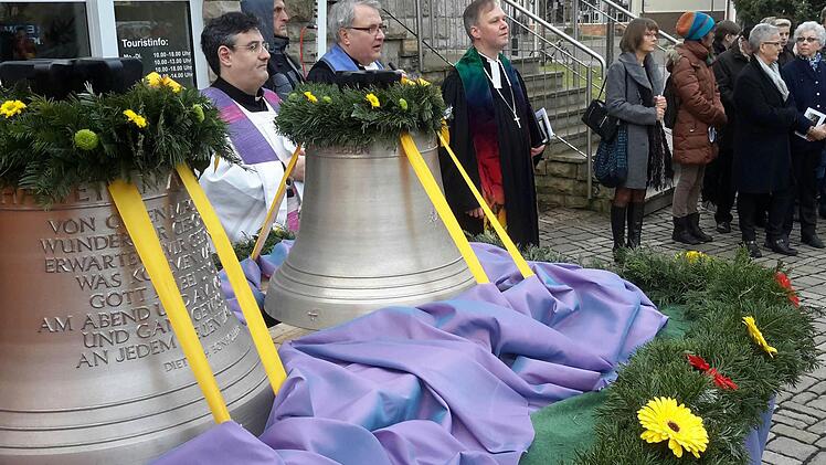 Impressionen vom Tag der Glockenweihe. Foto: Rolf Pralle