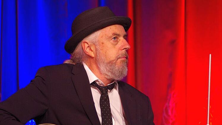 William Mackenzie ist der Sidekick von nessi Tausenschön. Foto: Klaus Werner