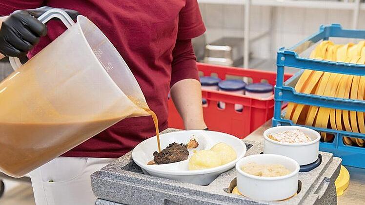 Hohe Qualitätsansprüche und ein klares Ja zur Integration: Die Menüfaktur bietet Arbeitsplätze für Menschen mit und ohne Beeinträchtigung.