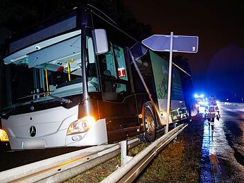 Busunfall in F&uuml;rth sorgt f&uuml;r Sperrung von S&uuml;dwesttangente