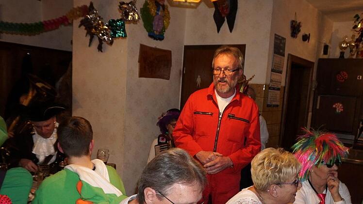 Herbert Dummer freute sich über die vielen Besucher.   Foto: Richard Sänger