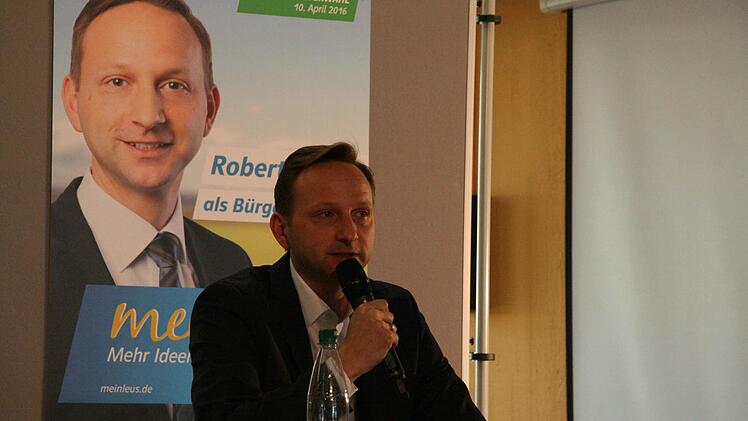 Podiumsdiskussion der drei Bürgermeister-Kandidaten an der Mainleuser Schule. Foto: Jürgen Gärtner