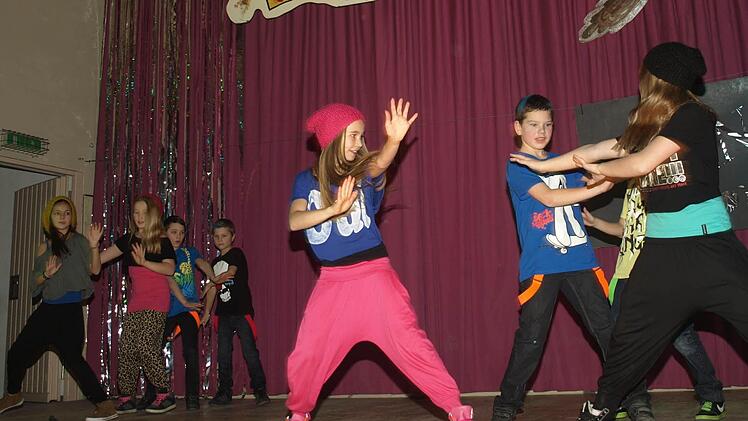 Tanzgruppe Teenies "Dynamite"