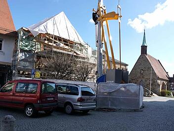 "Die Baustelle auf dem Kirchenplatz muss beim Sicherheitskonzept des Altstadtfestes berücksichtigt werden", fordern Walter Drebinger und Bernhard Wilfer.    Foto: Richard Sänger