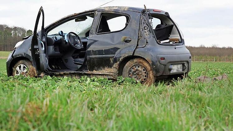 Die Fahrt endet auf dem Feld. Foto: Arkadius Guzy