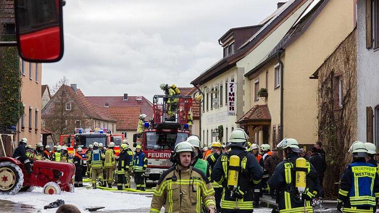Der Brandeinsatz in Langendorf Ende 2018 ist ein Beispiel für die interkommunale Zusammenarbeit der Wehren und die daraus datierende Schlagkraft. Foto: Sebastian Sebald