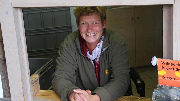 Kassiererin Birgit Merz. Foto: Franz Galster