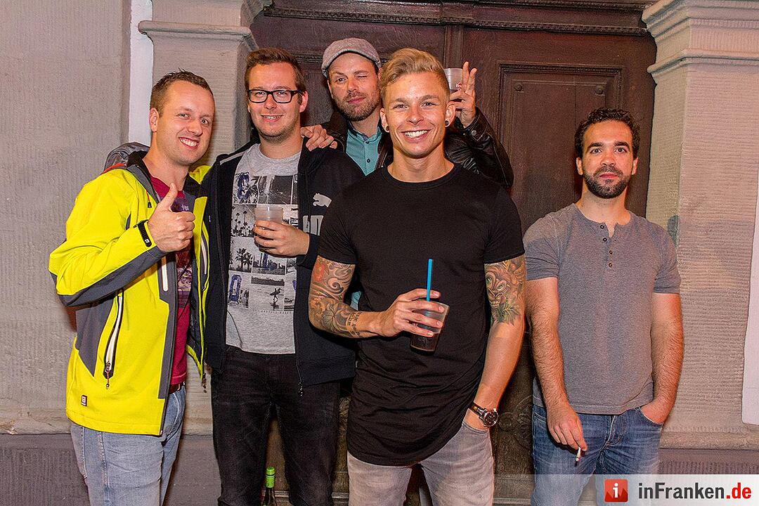 Sandkerwa: Partyfotos