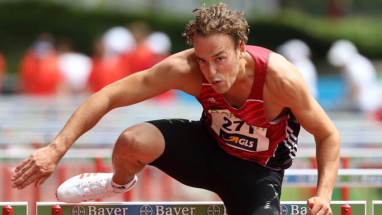 Florian Lickteig lieferte bei der "Süddeutschen" über 110 Meter Hürden ein gutes Rennen ab und holte sich die Silbermedaille. Foto: Theo Kiefner