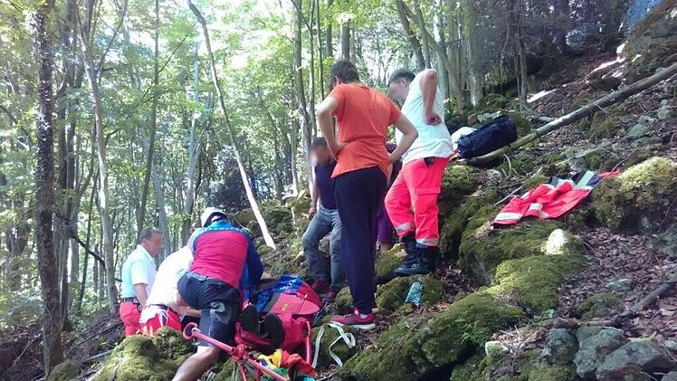 Die Bergwacht beim Einsatz am R&ouml;thelfels Foto: Bergwacht Forchheim