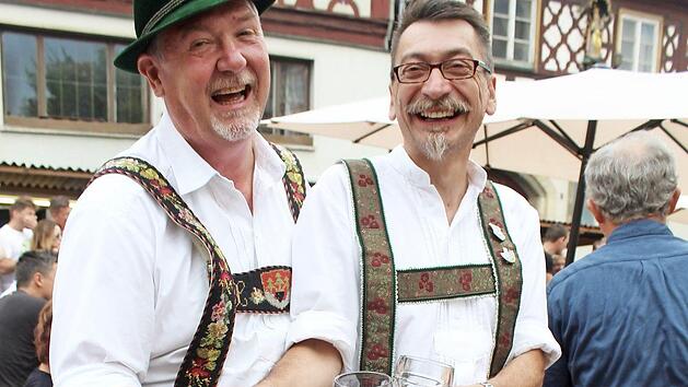 Das 10. Bierbrauerfest bietet auch Gelegenheit zu einem unbeschwerten Wiedersehen, wie es auch im vergangenen Jahr (Bild) der Fall war. Foto: Markus Häggberg (Archiv)