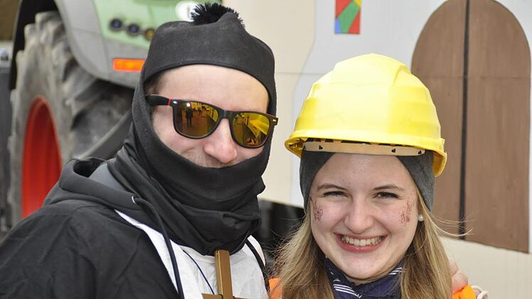 Eindrücke vom Stralsbacher Faschingszug. Foto: Peter Klopf