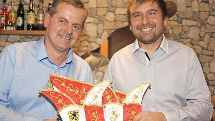Offiziell bekommt der neue Zeremonienmeister Heiko Tautermann die Zeremonienmeister-Kappe der Faschingsgesellschaft Stadtsteinach erst am 11. November. Dann tritt er in die Fußstapfen von Jürgen Münch.