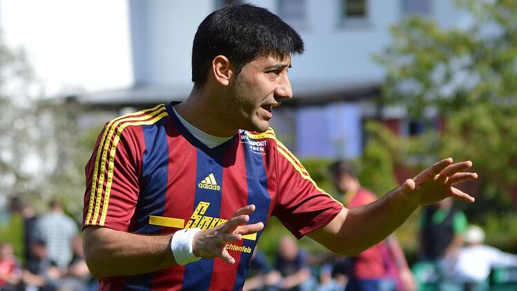 Als Spielertrainer beim TSV Staffelstein und beim SV Zapfendorf wusste Erbil Demirel schon, die Richtung vorzugeben. In der kommenden Saison &uuml;bernimmt der 37-J&auml;hrige bei der DJK Lichtenfels das Amt des sportlichen Leiters. Foto: Archiv/Gunther Czepera