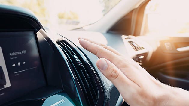 Im Sommer nutzen viele gerne ihre Klimaanlage im Auto - doch nicht immer ist es auch erlaubt.
