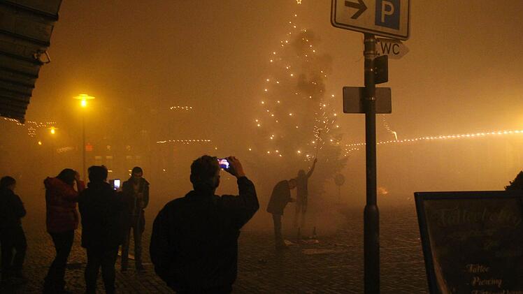 Silvester auf dem Höchstadter Marktplatz. Foto: Andreas Dorsch