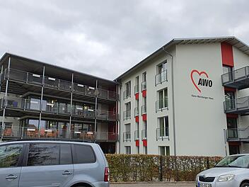 100 Plätze in vier Wohnbereichen bietet das Seniorenheim in Zeil. Jedes der vier Stockwerke ist ein Wohnbereich - zwei Stockwerke davon sind bereits wieder Corona-frei. Brigitte Krause/Archiv