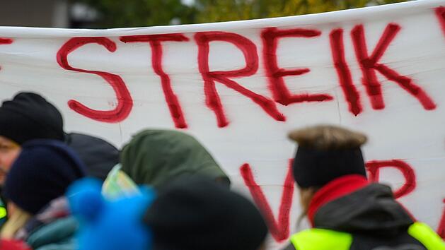 Verdi k&uuml;ndigt versch&auml;rfte Warnstreiks an