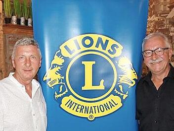 Gerhard Kreß (links) übernimmt das Amt des Präsidenten und löst damit Fritz Wiesneth ab.  Foto: privat