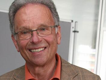Gerhard Endsberger hat die Krankenhausgeschichte gründlich erforscht.  Foto: Dagmar Besand