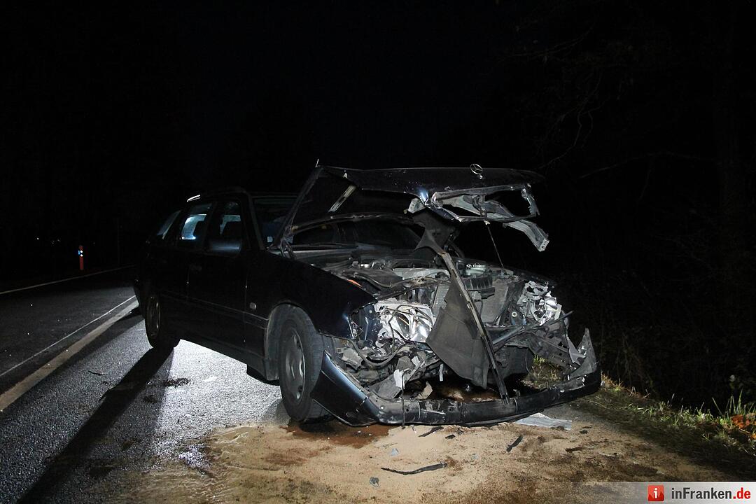 Zwei Verletzte nach Frontalzusammenstoß